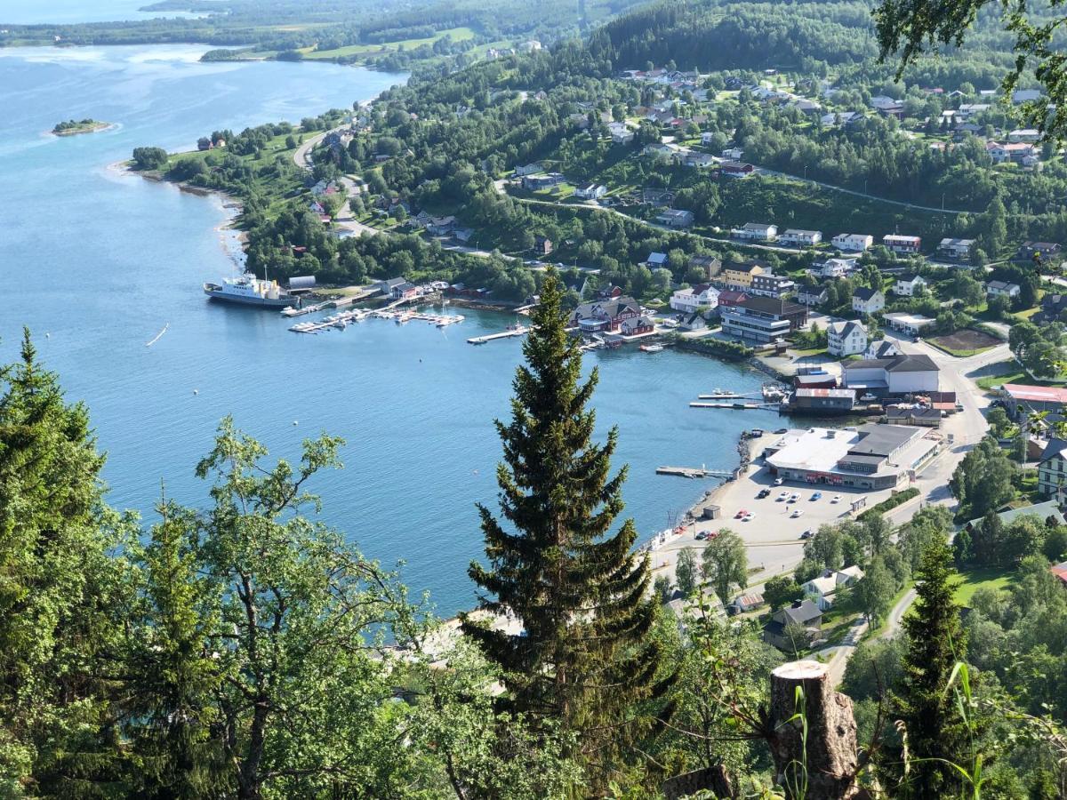Aaroybukt Guesthouse Aroybukta Exteriör bild